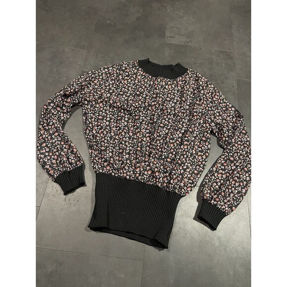 Jamie Kay Tops - NWT Kay + Jay Floral print long‎ sleeve blouse women's size S D-59